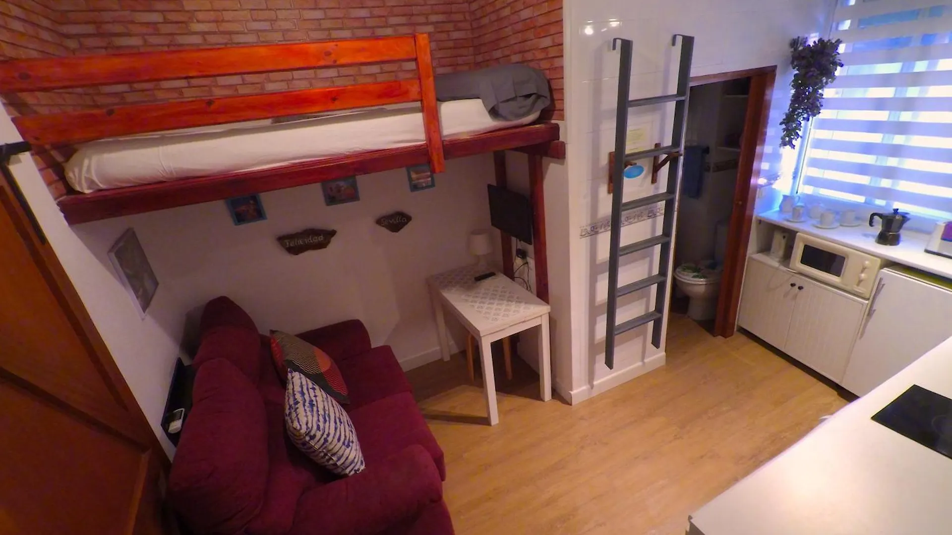 Apartment Apartamento Para 3 En Pleno Centro De Sevilla Spain